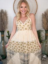 Load image into Gallery viewer, Meadow Glow Maxi Dress