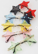 Load image into Gallery viewer, Star Studded Sunglasses