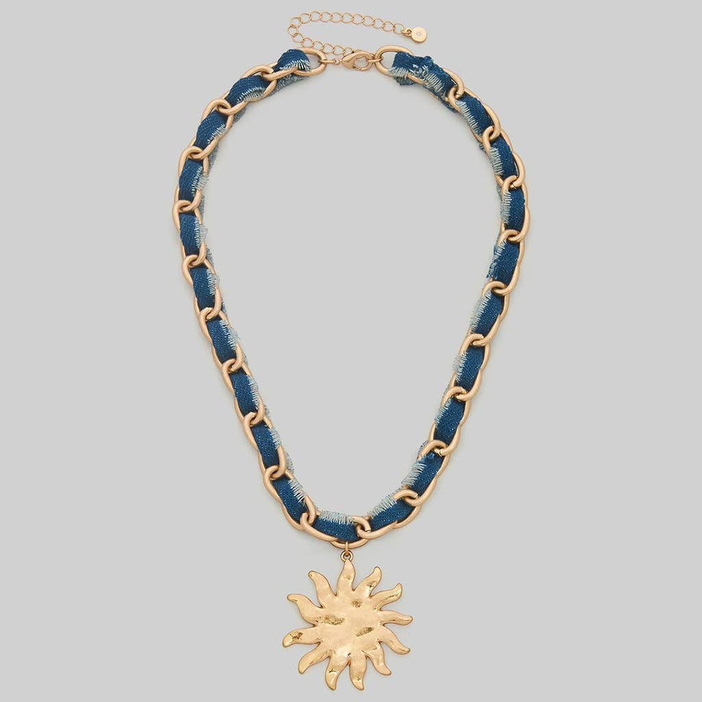 HAMMERED SUN PENDANT DENIM FABRIC NECKLACE