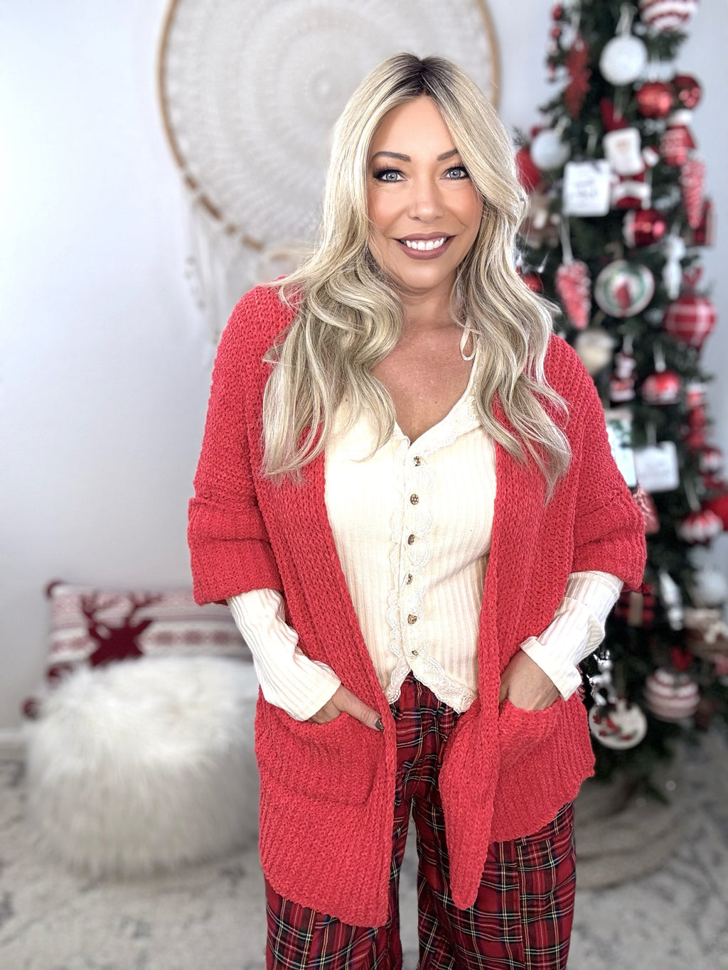 The Weekend Wanderer Cardigan-Red