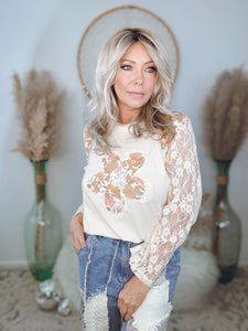 Eye Catcher Floral Lace Top-Ivory