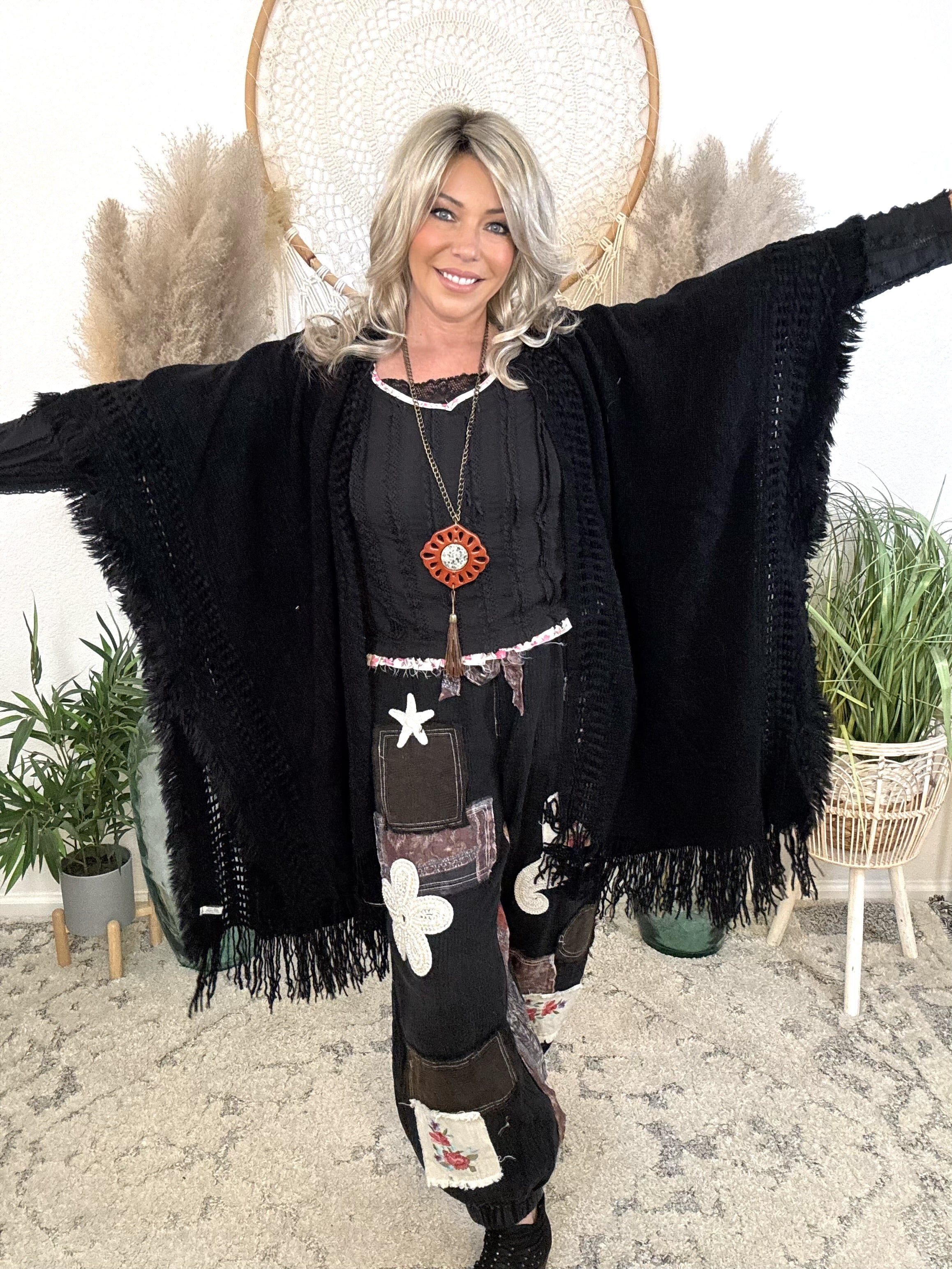 Frayed Heart Knit Kimono-Black