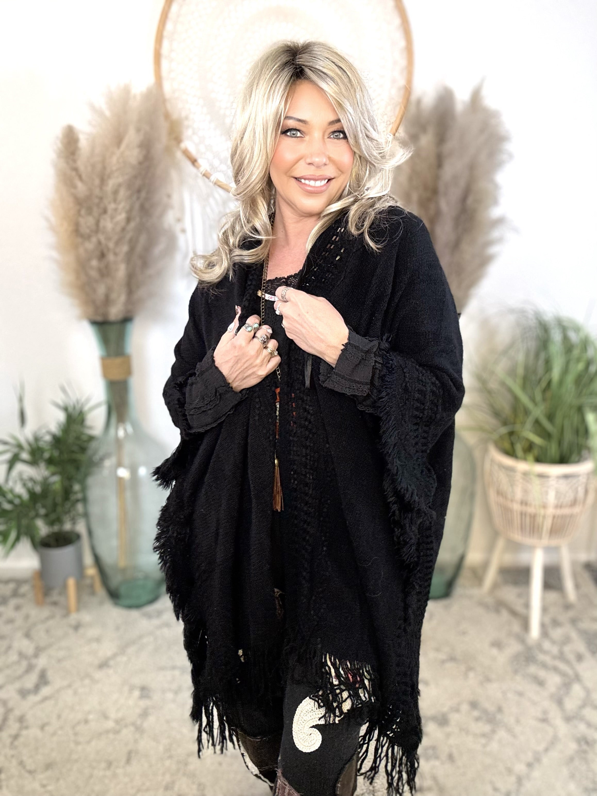 Frayed Heart Knit Kimono-Black