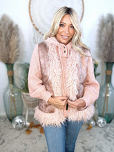 Load image into Gallery viewer, The Canyon Belle Fur Vest-Pink
