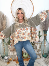 Load image into Gallery viewer, Heirloom Threads Sweater Top
