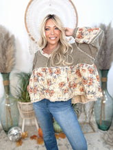 Load image into Gallery viewer, Heirloom Threads Sweater Top
