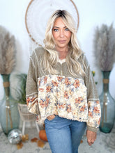 Load image into Gallery viewer, Heirloom Threads Sweater Top
