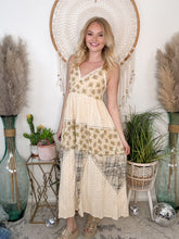 Load image into Gallery viewer, Meadow Glow Maxi Dress
