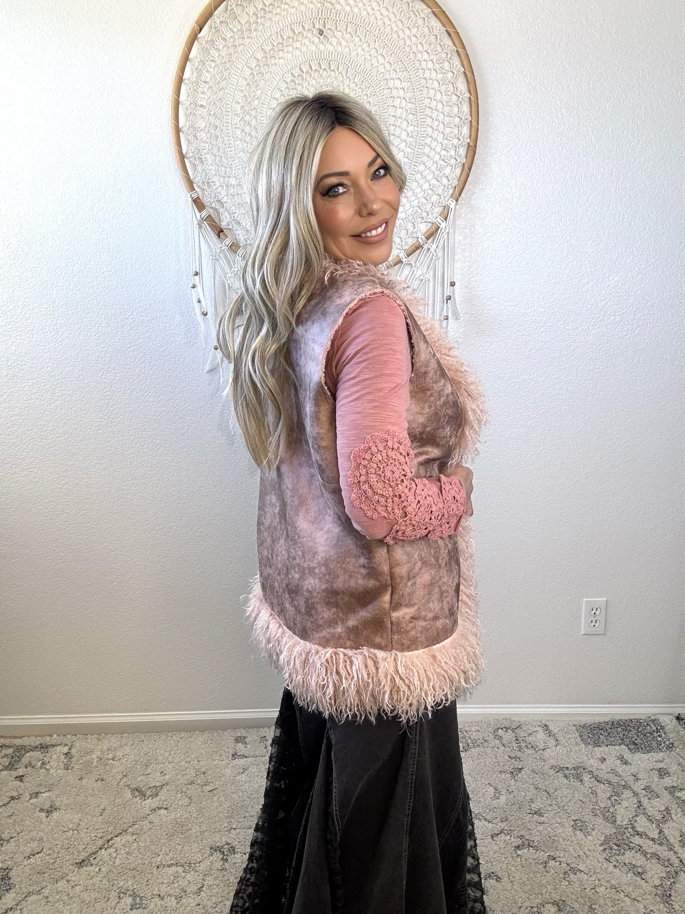 The Canyon Belle Fur Vest-Pink