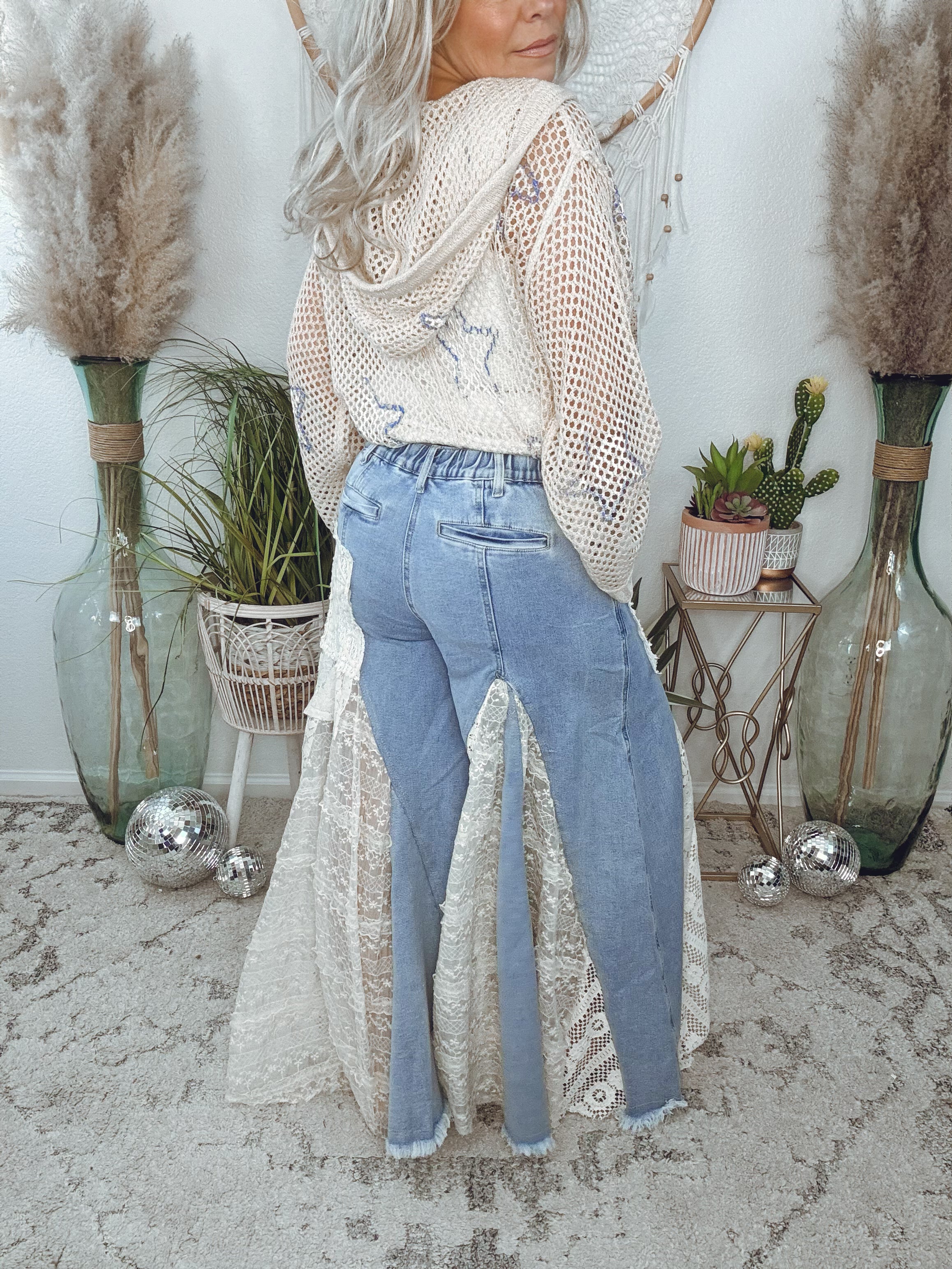 Amazing Lace Denim Jeans