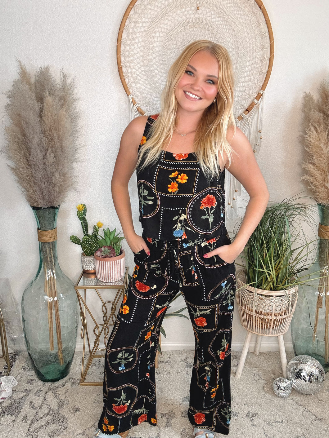 Summer In Capri Top and Pants Set