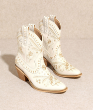 Load image into Gallery viewer, Houston Embroidered Cowgirl Boots
