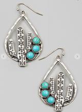 Load image into Gallery viewer, Cutest Cactus Earrings
