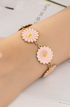 Load image into Gallery viewer, Retro Daisy Bracelet
