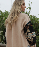 Load image into Gallery viewer, Western Wonder Fleece Shacket-Cream
