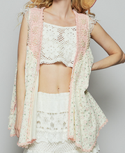 Load image into Gallery viewer, Sweet Edge Floral Beaded Vest-Pink
