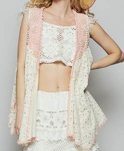 Sweet Edge Floral Beaded Vest-Pink