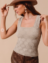 Load image into Gallery viewer, Floral Jacquard Seamless Tank Top
